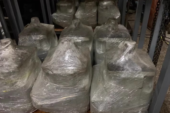 Rexroth R910976965 Piston Pump DRG/30R-PPB13N00